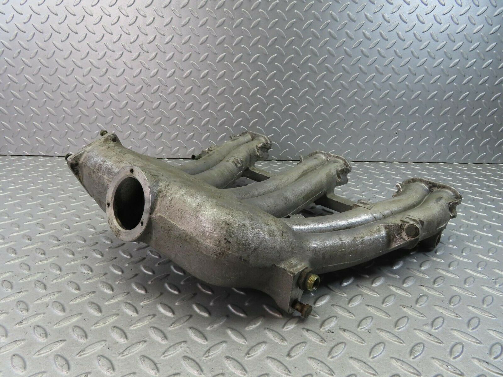 8682 Mercedes-Benz W108 Intake Manifold 1291410001