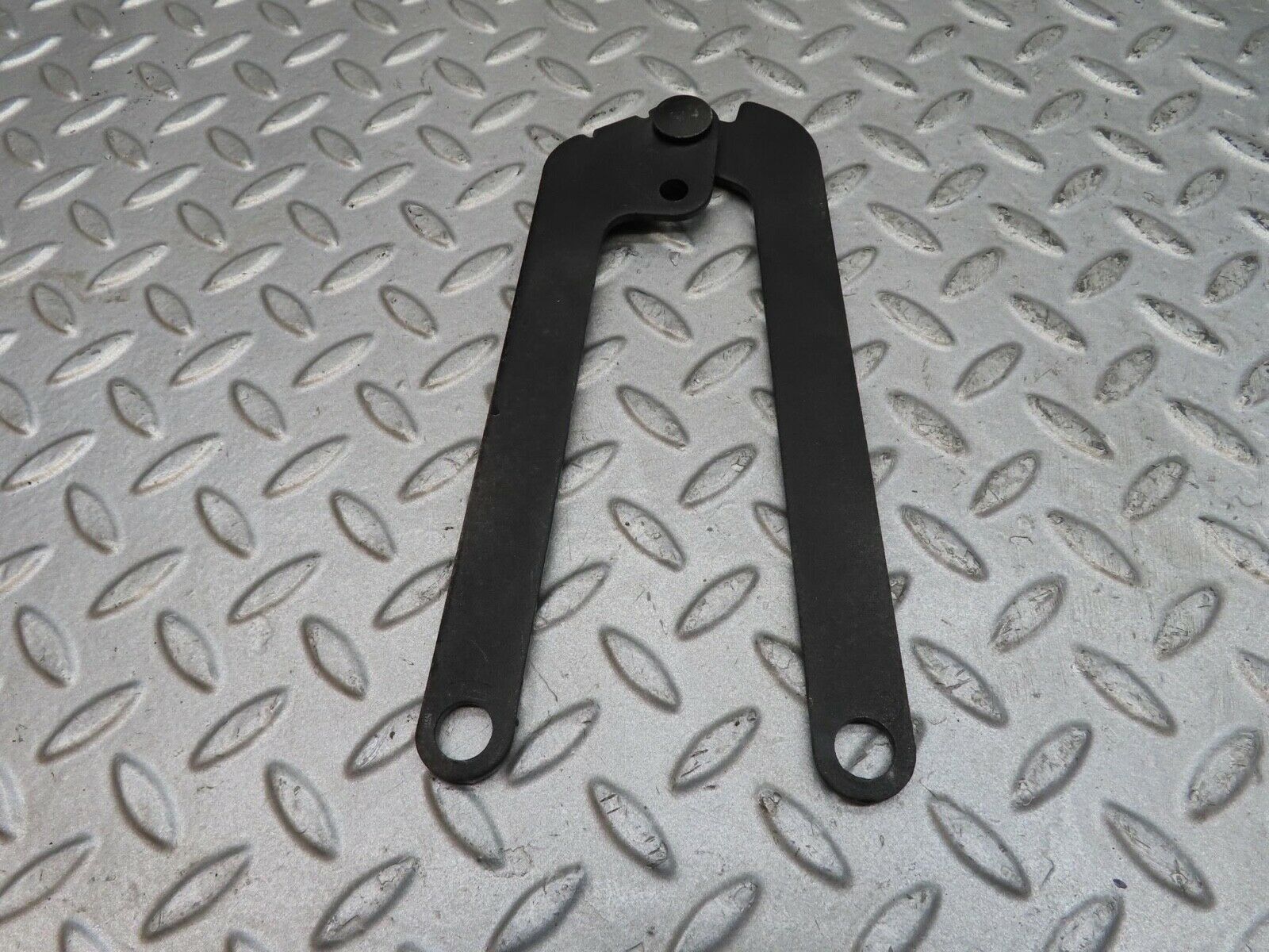 12678 Mercedes-Benz W108 280SE 3.5 Bonnet Hinge Left Side