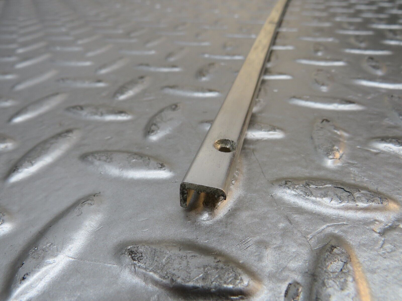 29930 Mercedes-Benz W123 230E Sunroof Chrome Trim