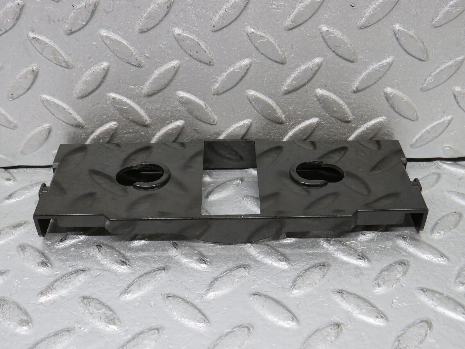 37923 Mercedes-Benz A124 320E Cabriolet Heater Control Switch Holder 1248330314