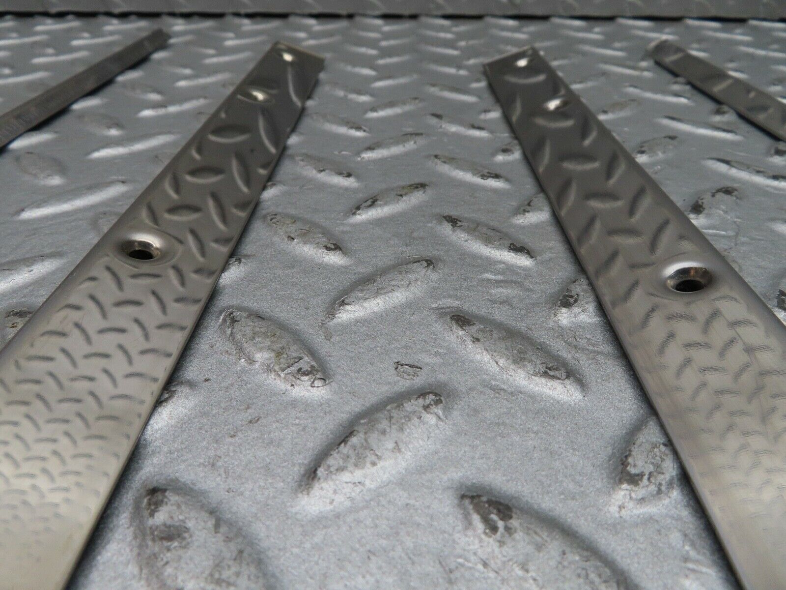 17072 Mercedes-Benz C123 280CE Coupe Sunroof Chrome Trim Set