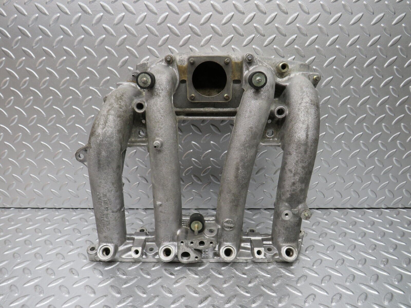 30537 Mercedes-Benz W124 230E Intake Manifold 1021413601