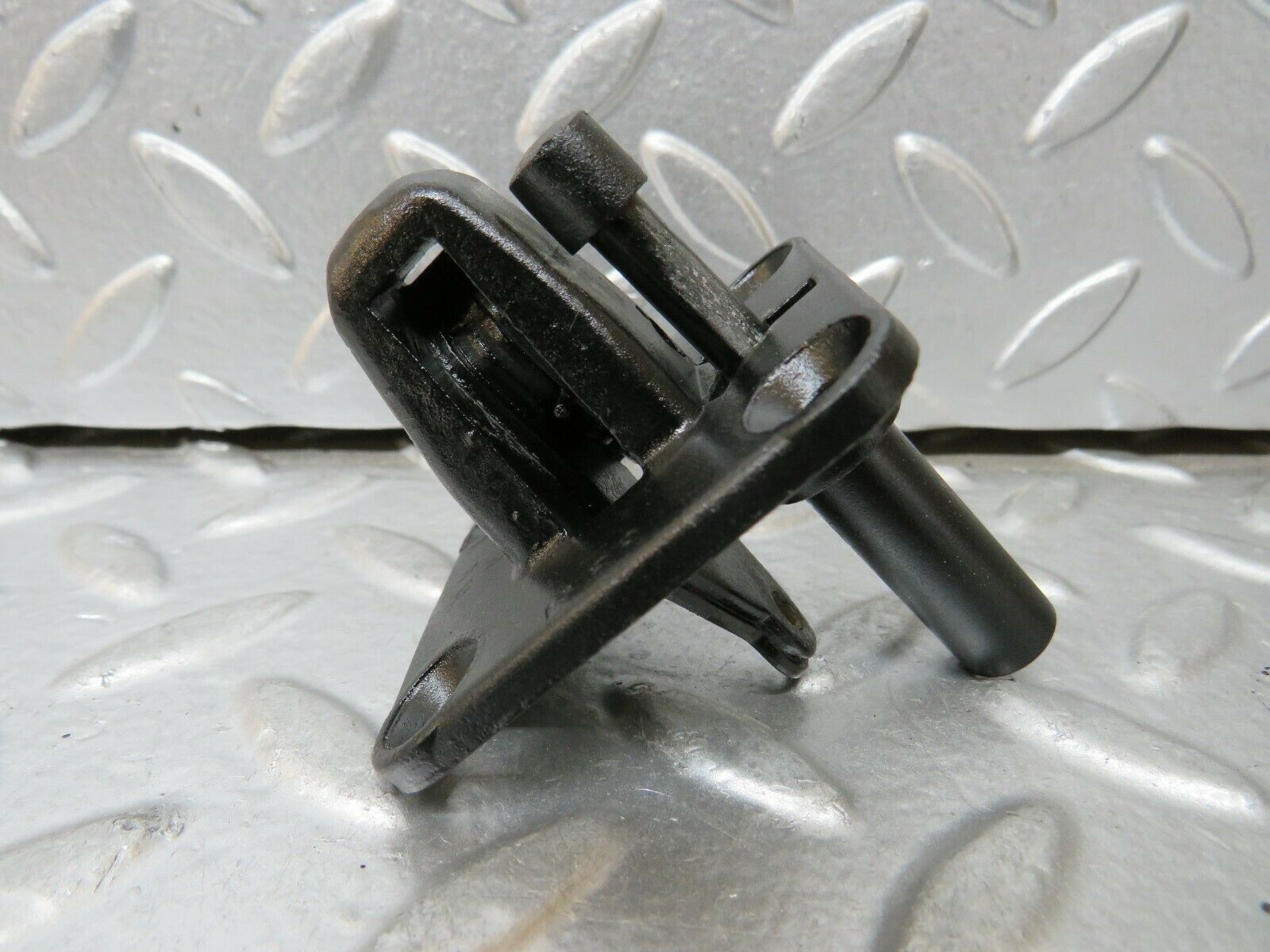 23606 Mercedes-Benz W114 280E Bonnet Lock Catch