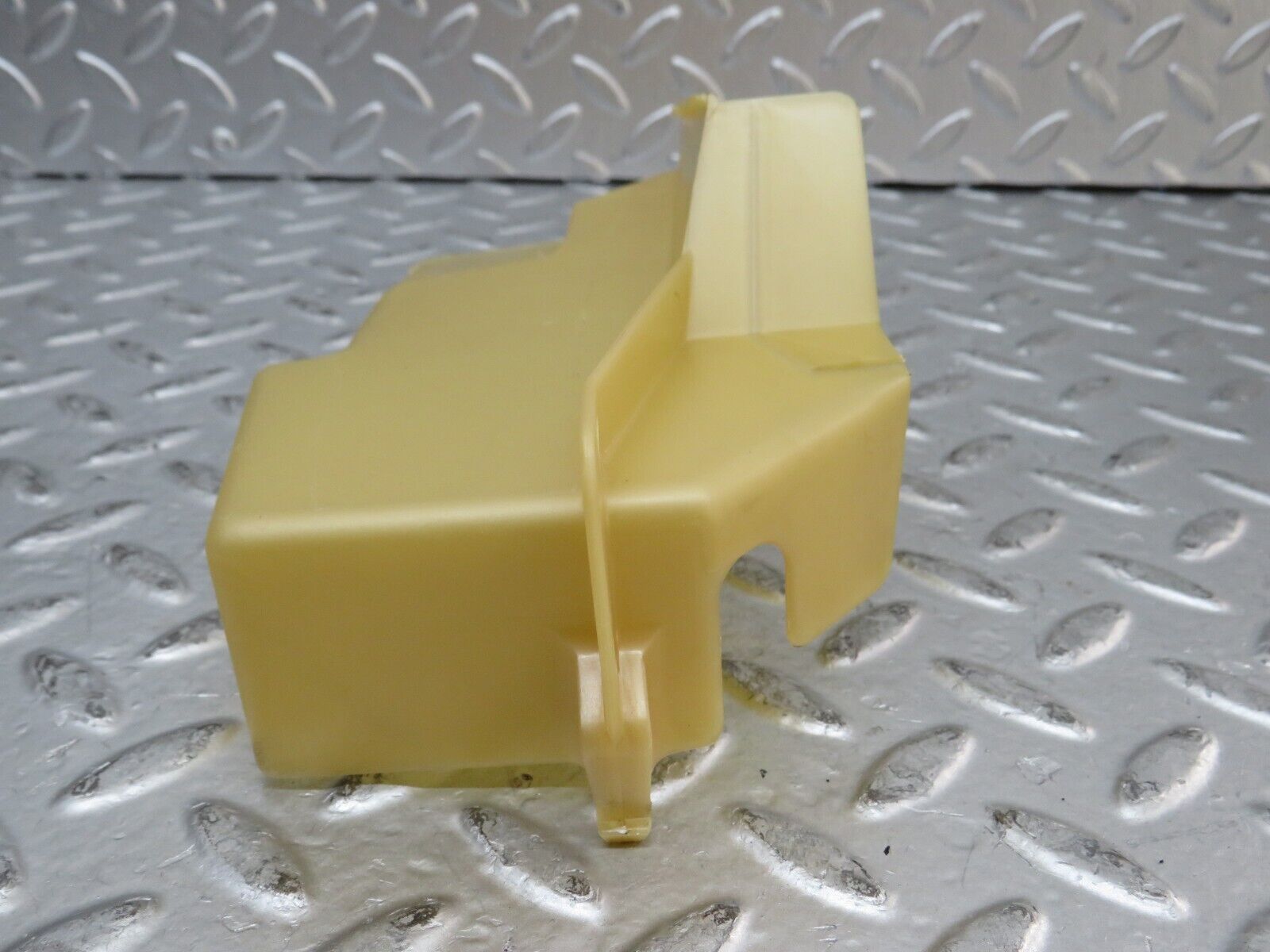 26390 Mercedes-Benz C124 220CE Left Door Lock Mechanism Cover 1247231908