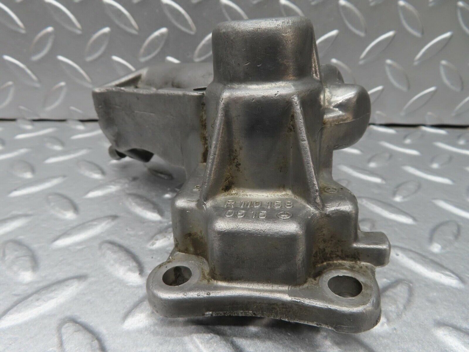 14045 Mercedes-Benz C107 280SLC Ignition Distributor Housing 1101580515