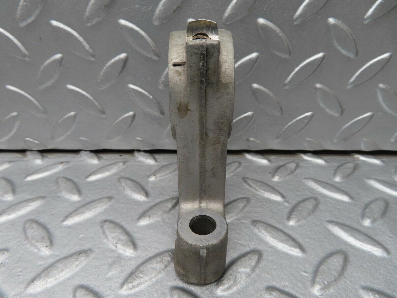 16548 Mercedes-Benz C107 350SLC Coupe Camshaft Tower Bearing 1160511810