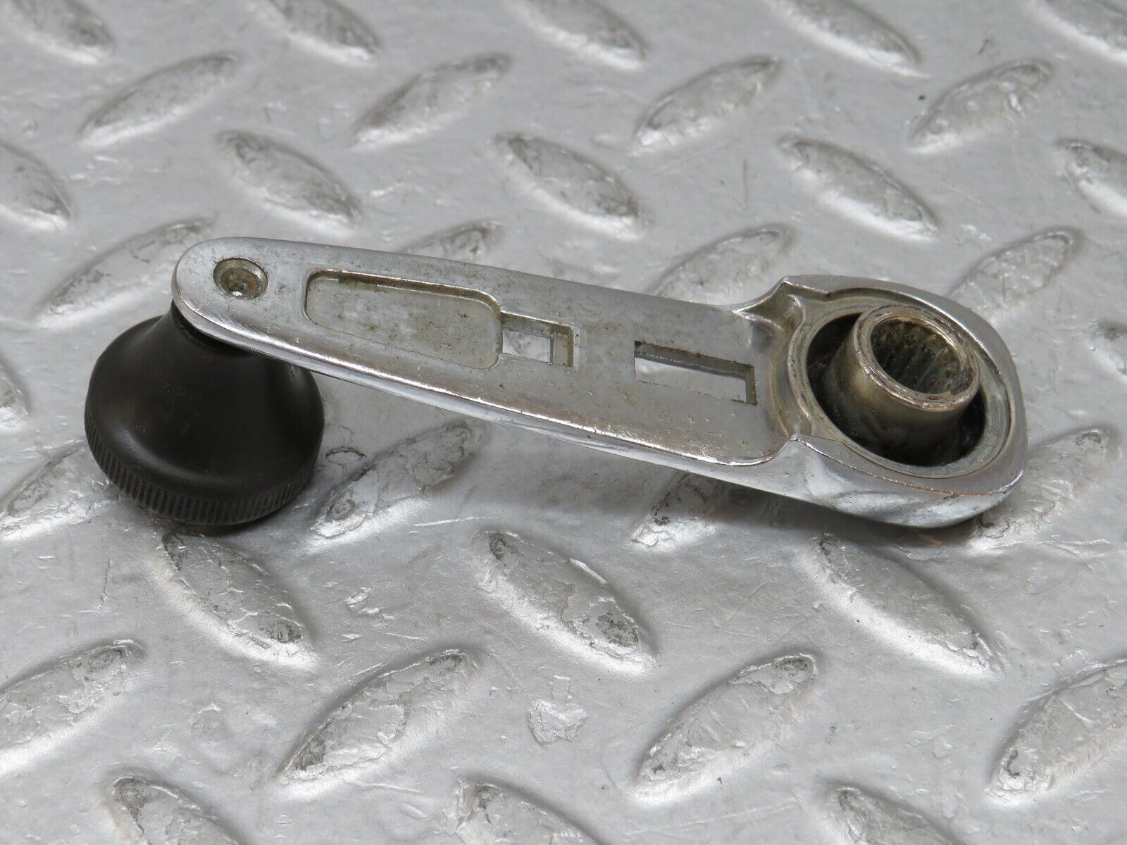 35727 Mercedes-Benz W108 Window Lifter Crank Handle