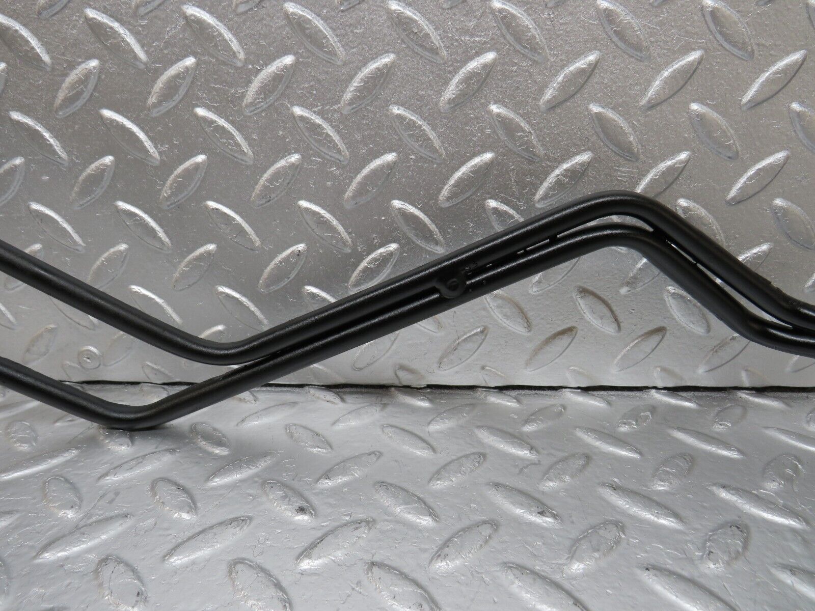 34649 Mercedes-Benz C126 380SEC Coupe Engine Oil Cooling Pipe