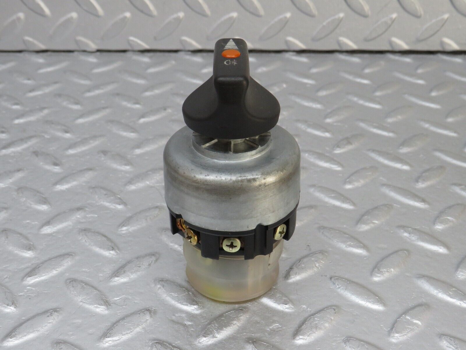 36571 Mercedes-Benz W201 190E 2.0L Headlight Switch