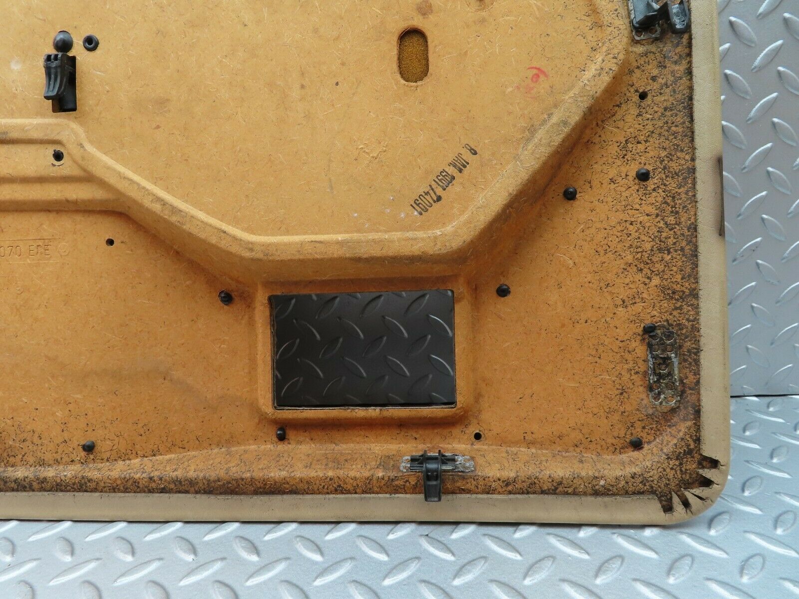 5265 Mercedes-Benz W124 230E Rear Right Door Card Beige 1247371070