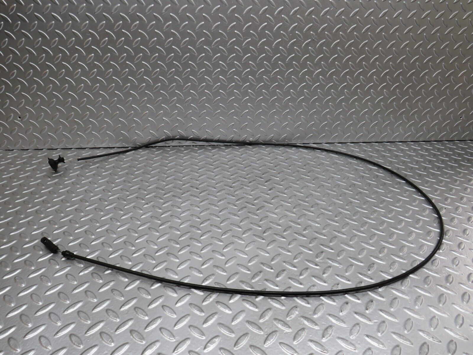 29596 Mercedes-Benz W124 230E Bonnet Release Cable 1239970681