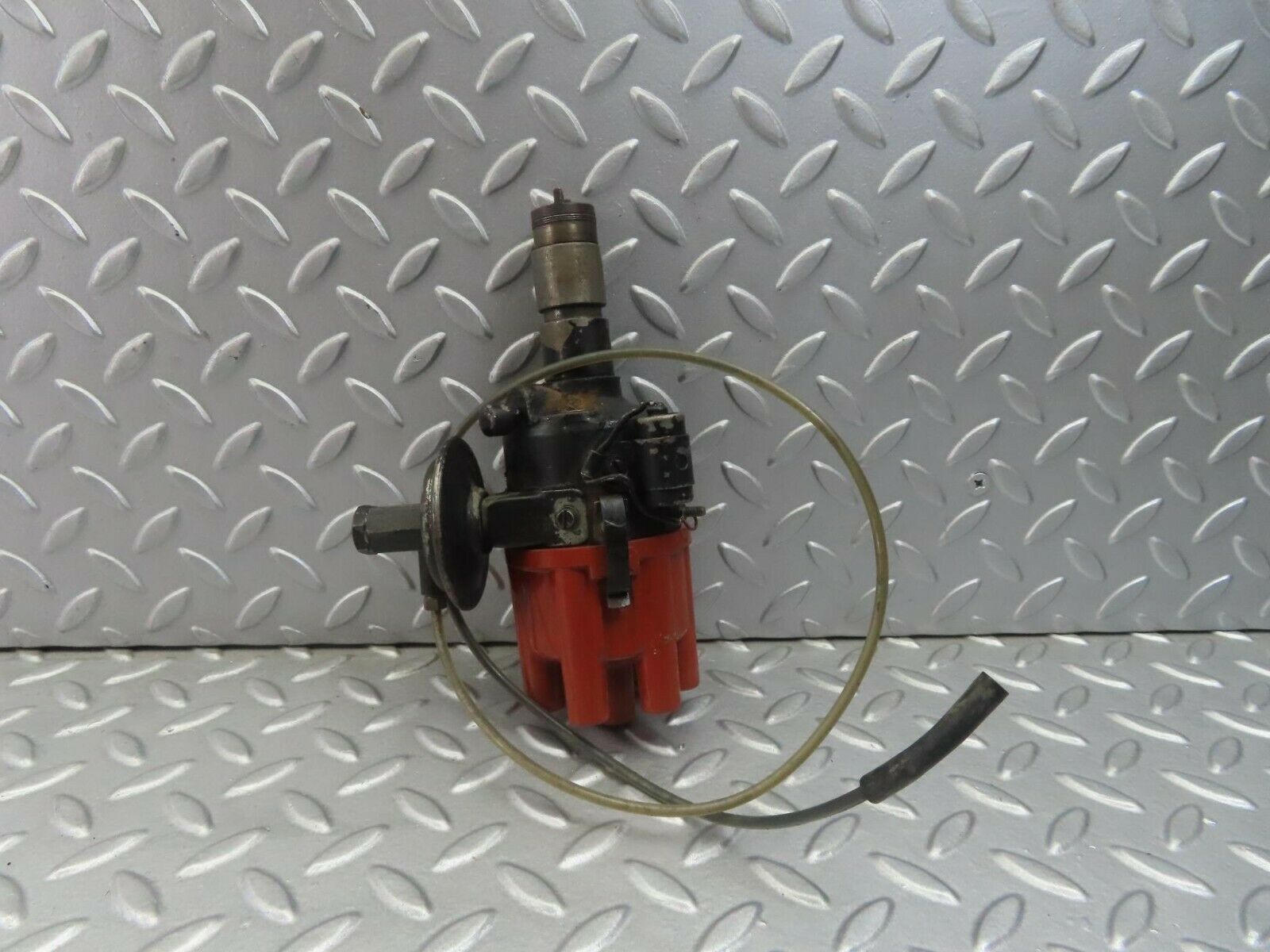 8288 Mercedes-Benz W120 Ponton Ignition Distributor VJUR 4BR 27T