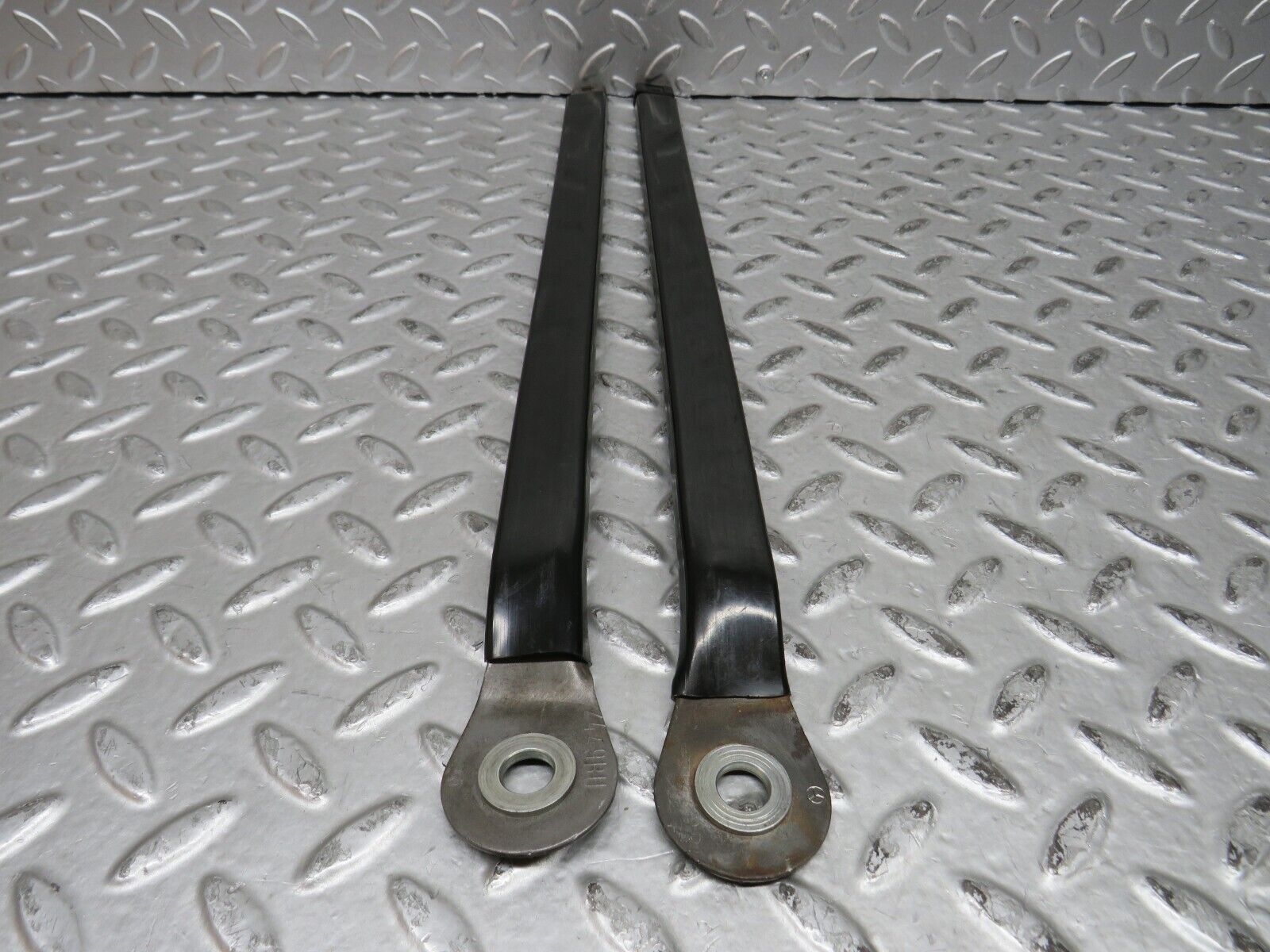 29087 Mercedes-Benz C124 320CE Coupe Seat Belt Runner Pair