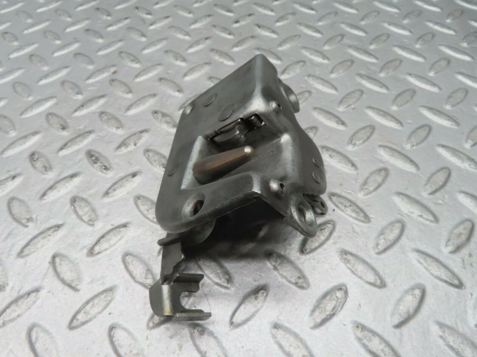 16636 Mercedes-Benz C107 380SLC Right Door Lock Mechanism