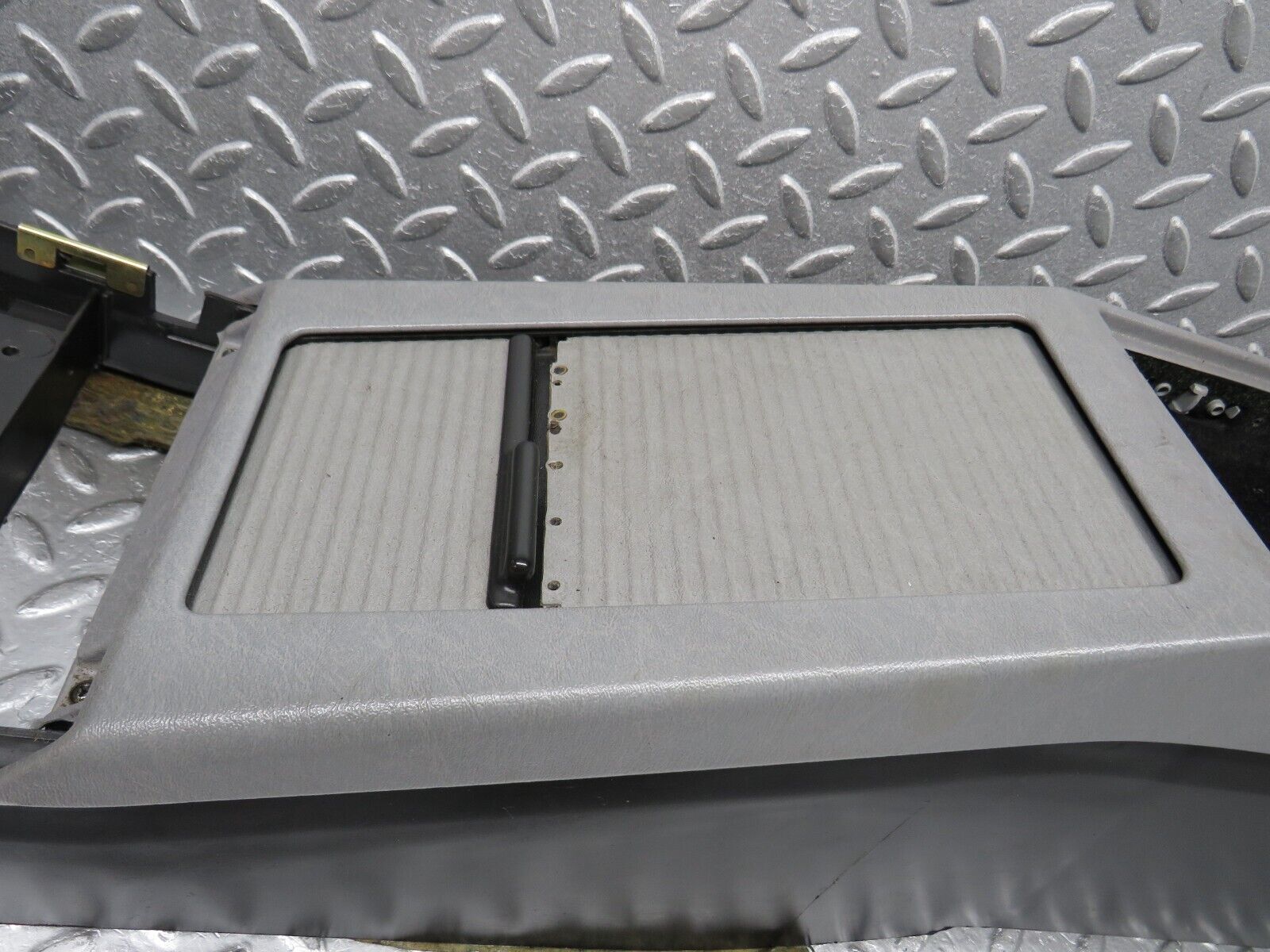 39554 Mercedes-Benz R129 320SL Coupe Centre Console 1296830000