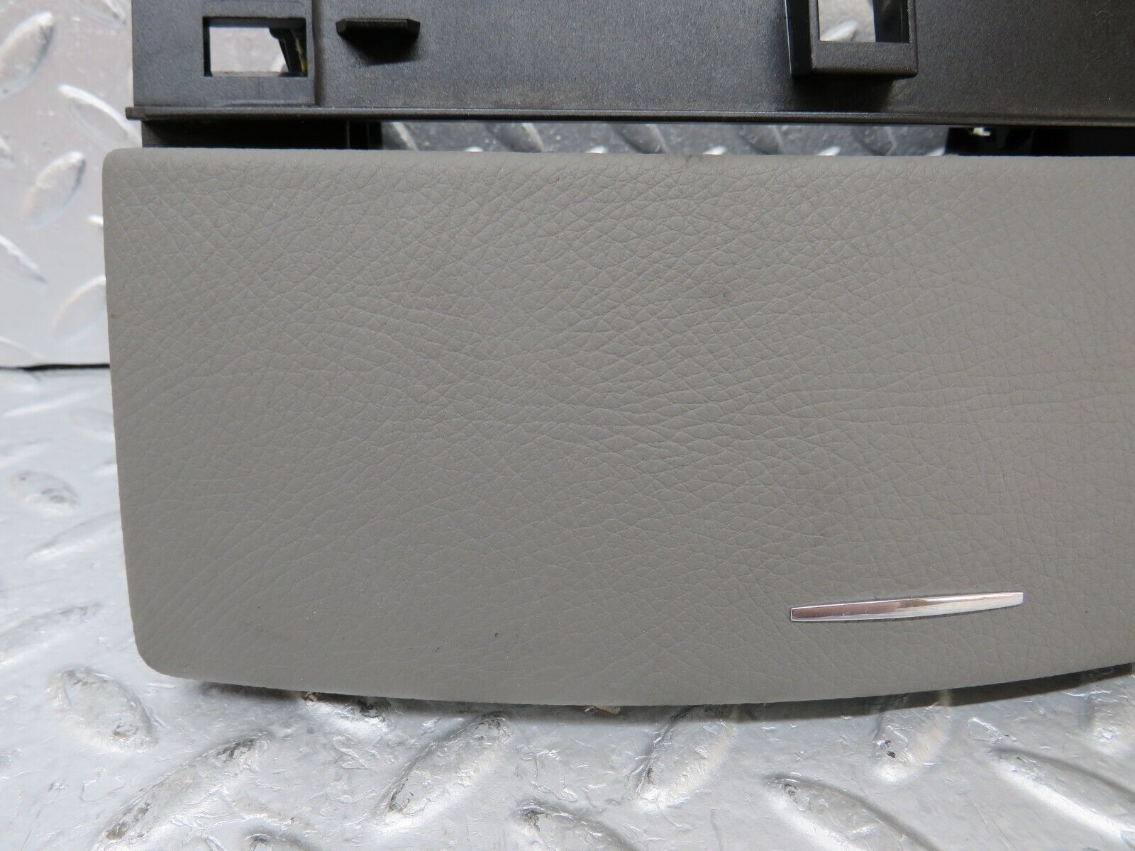 35194 Mercedes-Benz W221 Centre Console CD Player Cover 2216800834
