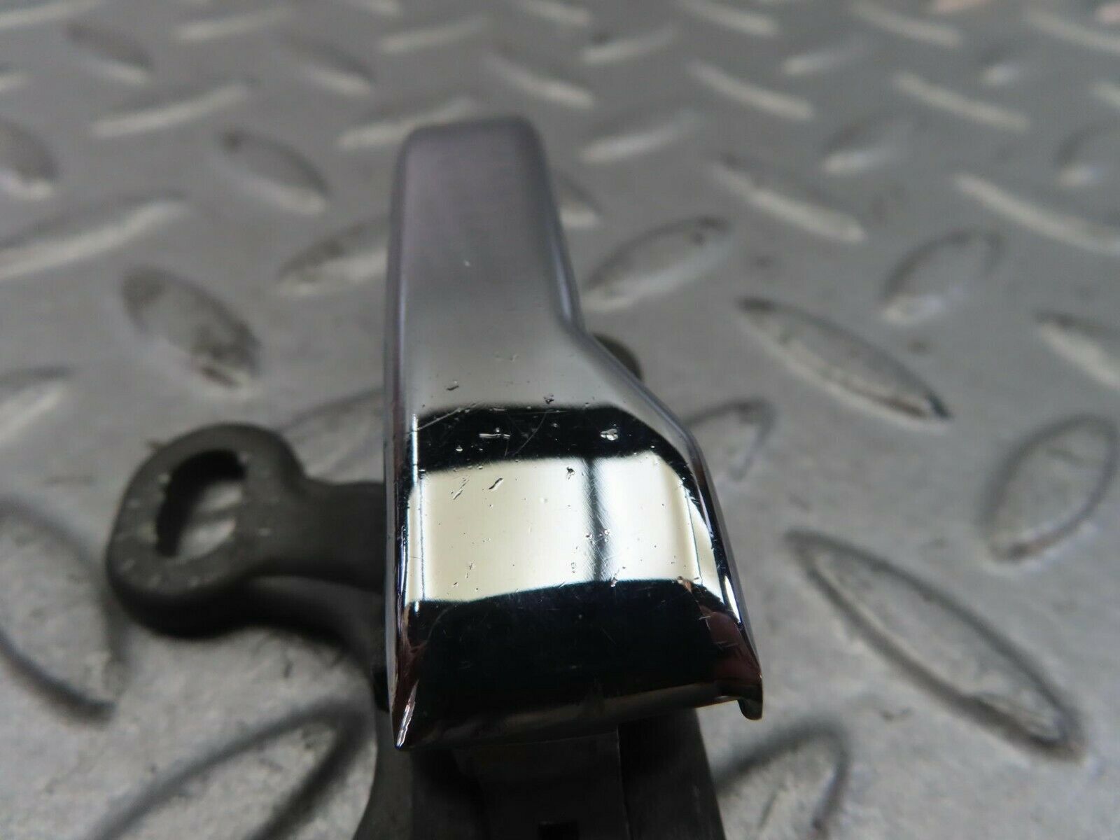 8726 Mercedes-Benz W115 Right Interior Door Handle Chrome 1107660419