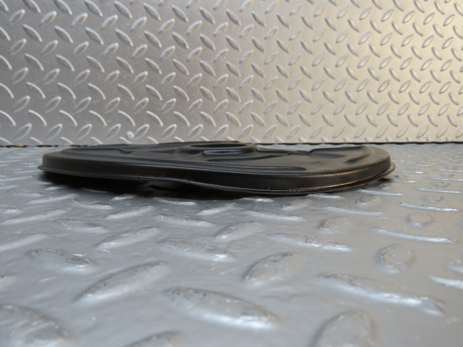 32265 Mercedes-Benz W108 280SE Front Left Brake Disc Protection Plate