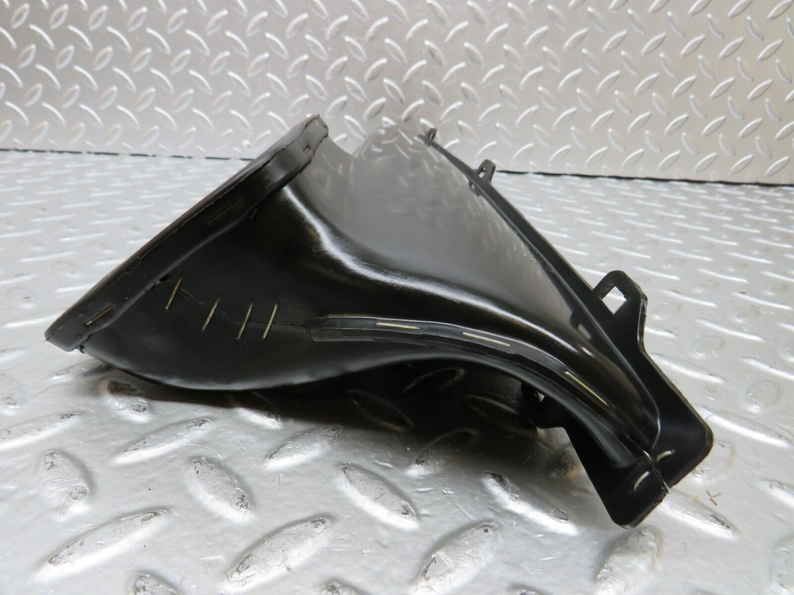 26186 Mercedes-Benz W116 450SE Dashboard Air Vent Duct Pair 1168300319