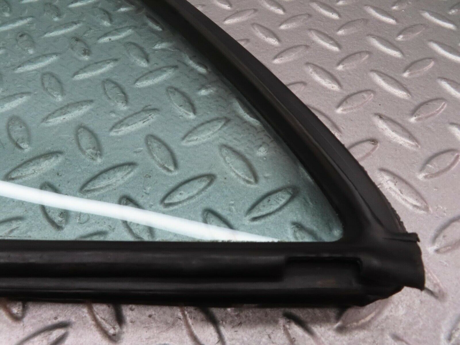 13544 Mercedes-Benz W123 200 Rear Left Quarter Window 1237350124