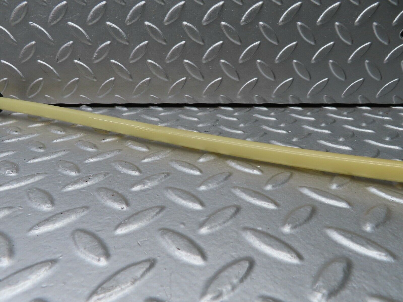 21235 Mercedes-Benz W123 230E Brake Servo Vacuum Pipe