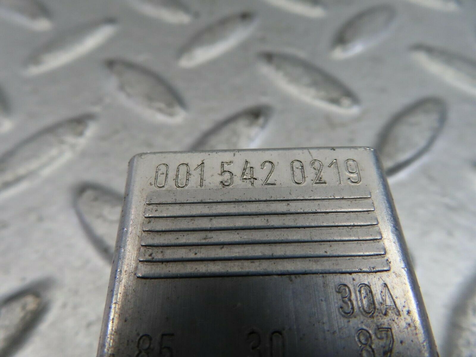 9717 Mercedes-Benz C123 280CE Coupe Multi Purpose Relay 0015420219