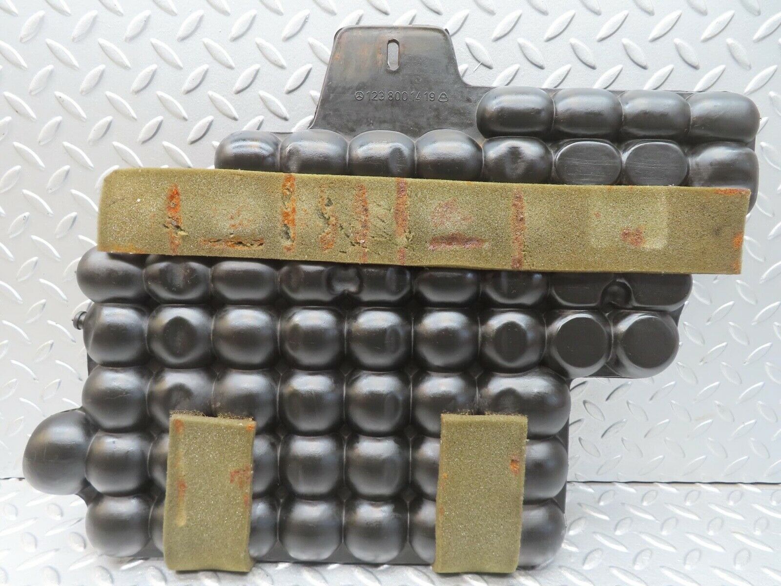 13487 Mercedes-Benz W123 200 Vacuum Reservoir Tank 1238001419