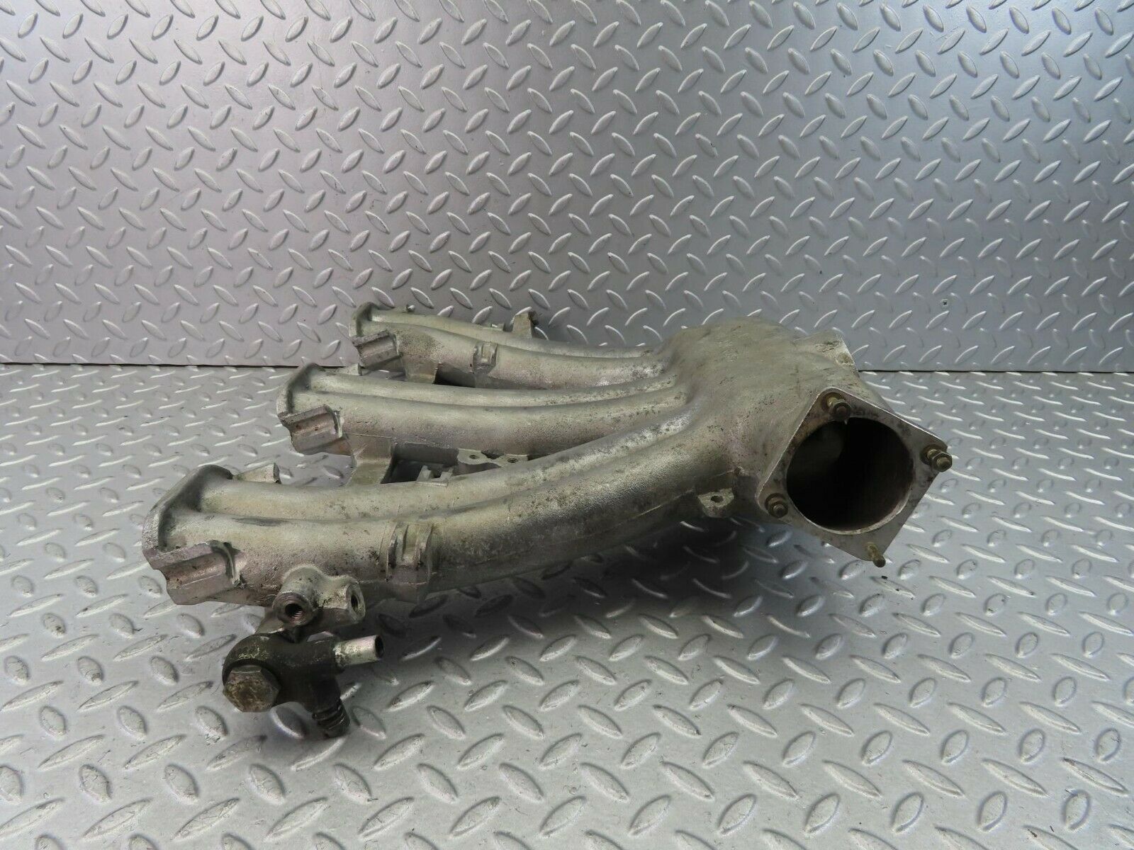 8682 Mercedes-Benz W108 Intake Manifold 1291410001