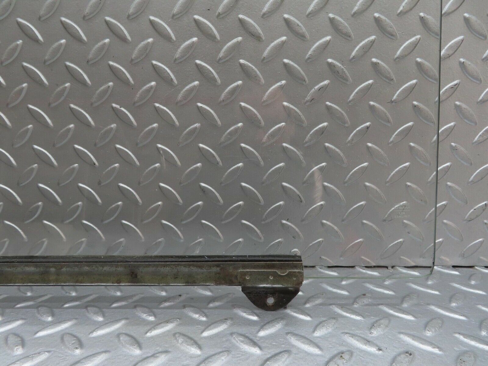 13067 Mercedes-Benz W111 220SE Rear Right Door Window Glass