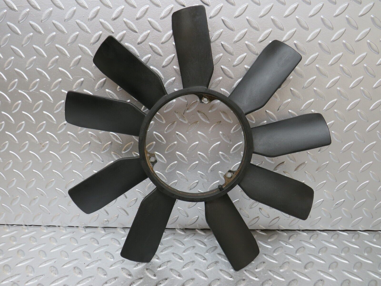 26646 Mercedes-Benz C124 220CE Coupe Engine Cooling Fan 6032000523