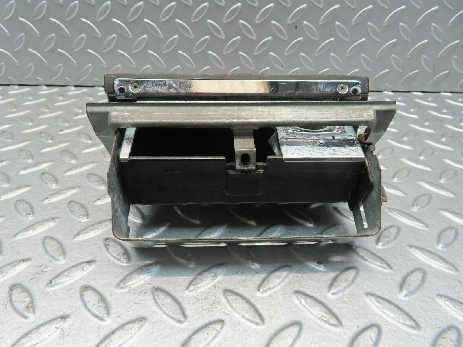 11543 Mercedes-Benz C123 230CE Coupe Centre Console Ashtray Wood Finish