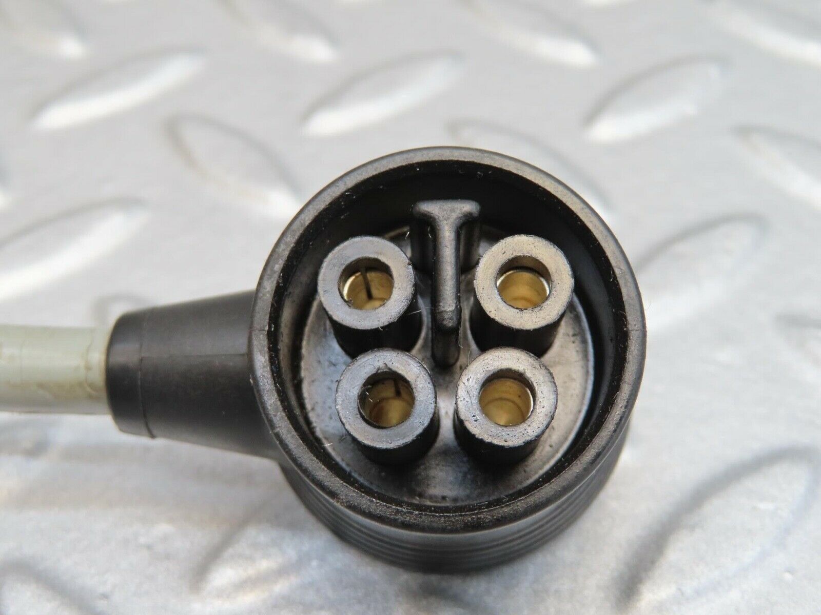 15997 Mercedes-Benz W123 280E Ignition Control Unit Cable 09961811