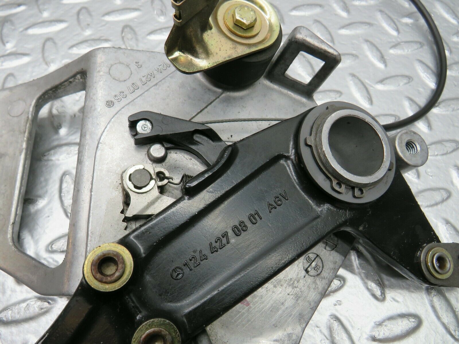 22527 Mercedes-Benz C124 E220 Coupe Parking Brake Pedal 1244270736 1244270801