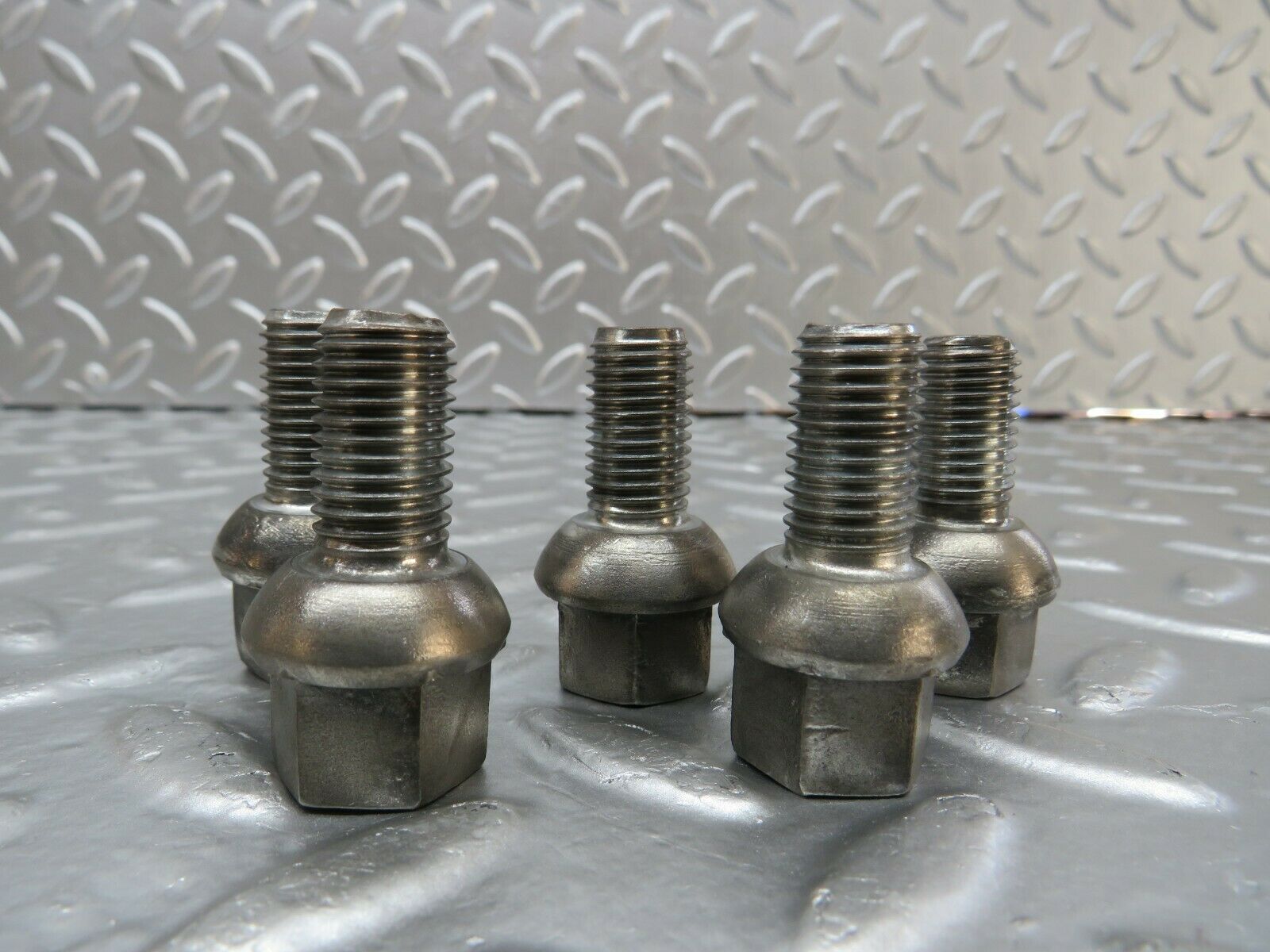 23923 Mercedes-Benz 5x Steel Wheel Lug Bolt M12x1.5