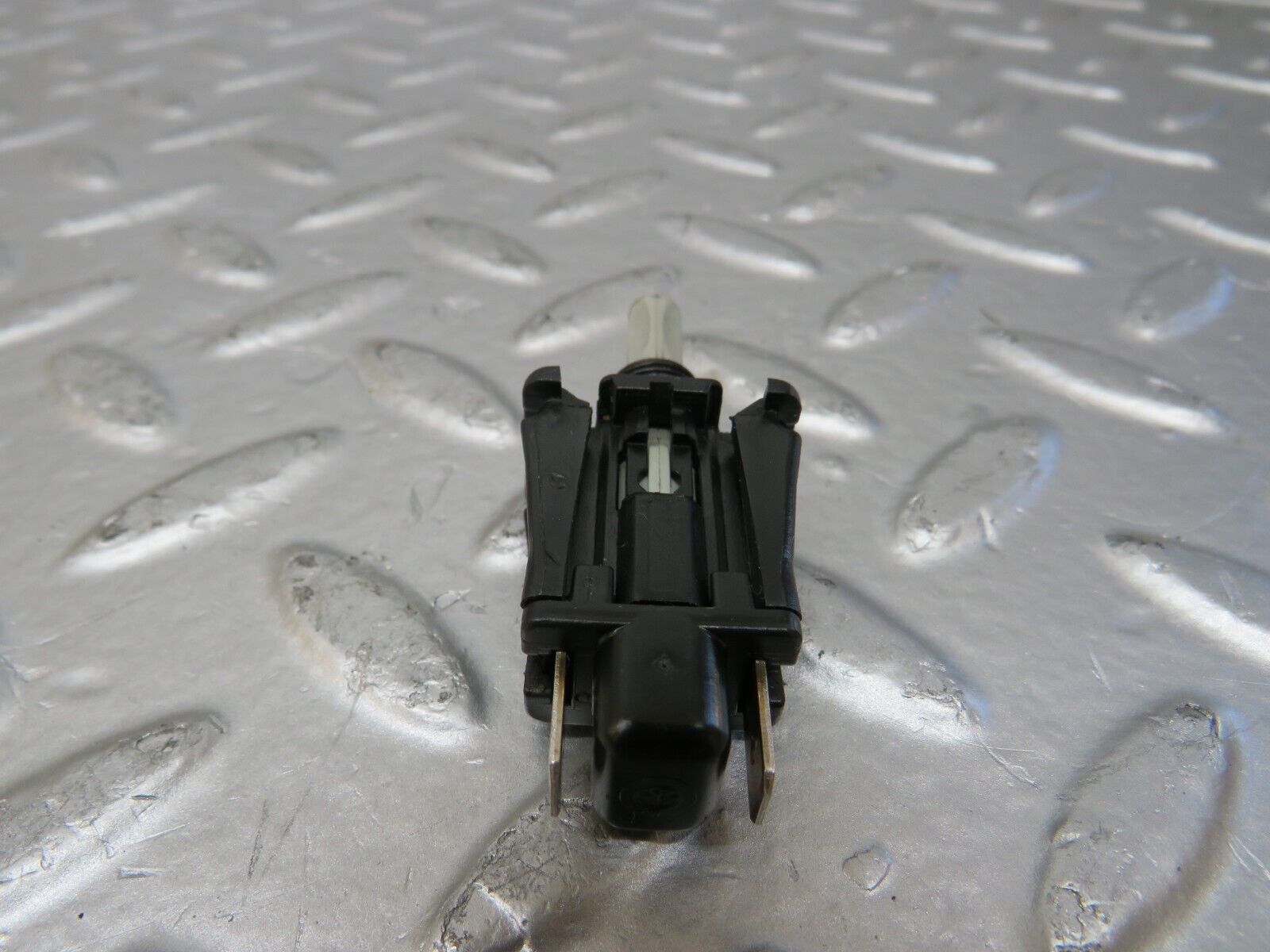 25683 Mercedes-Benz W124 280E Door Contact Switch 2018202110