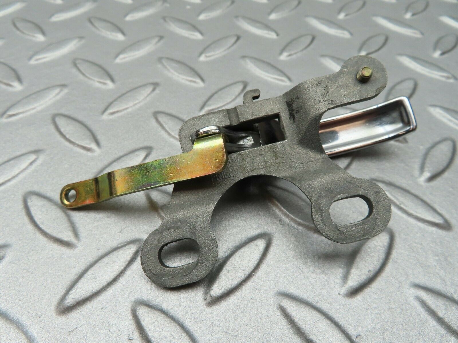 3720 Mercedes-Benz S123 200T Wagon Chrome Door Handle Right 1237600261