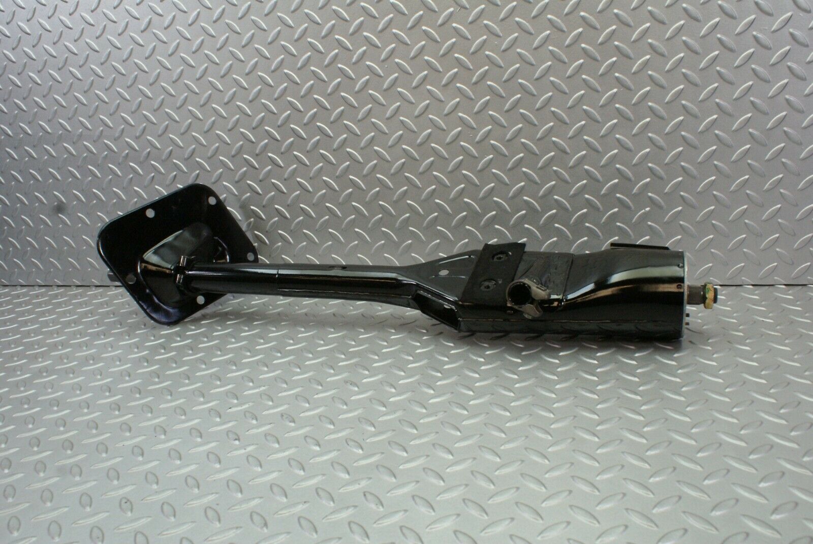 2727 Mercedes-Benz W116 350SE Steering Column