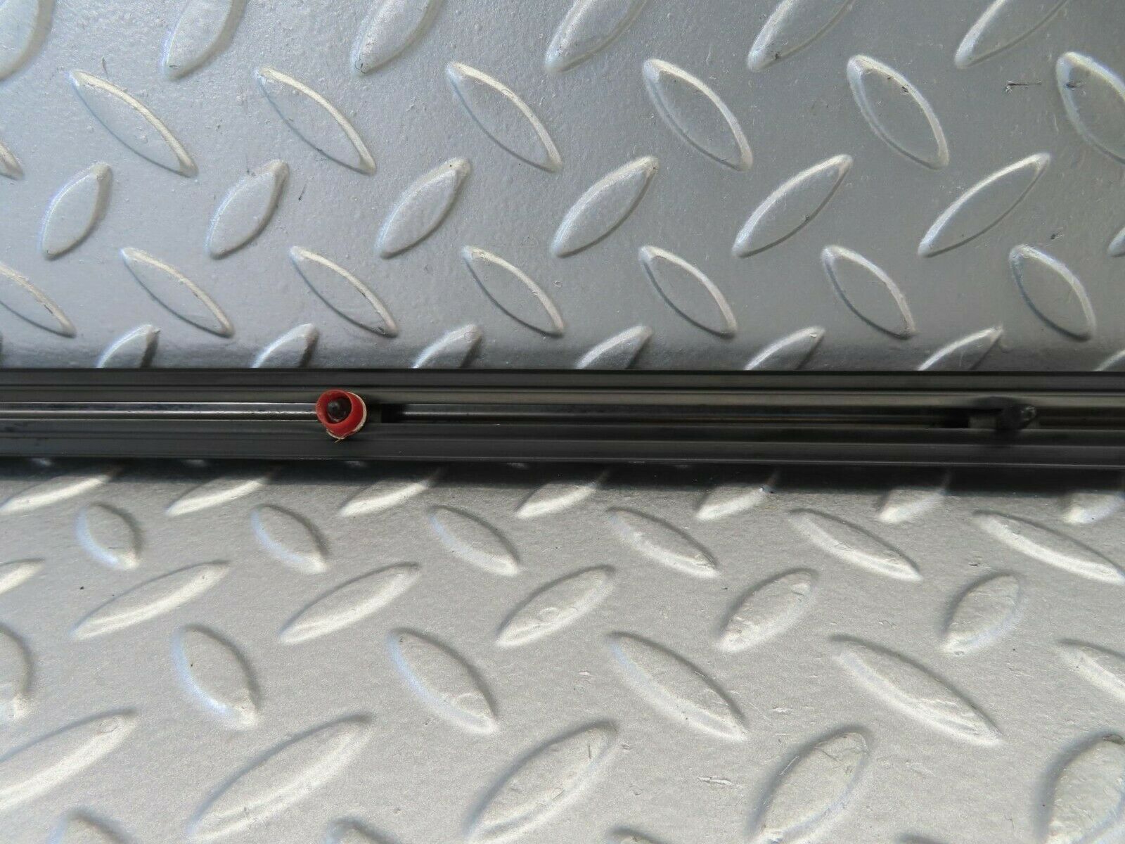 10898 Mercedes-Benz W123 230E Rear Right Door Centre Moulding Trim