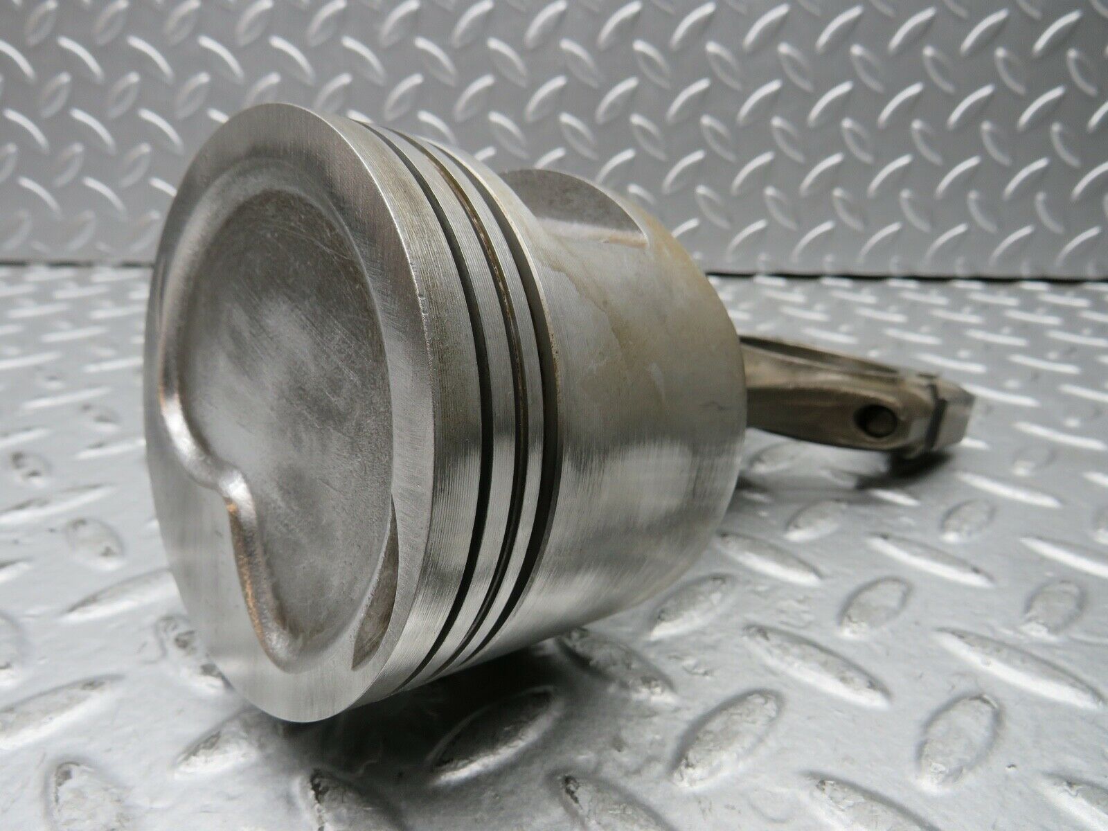 21748 Mercedes-Benz W126 300SE Piston With Connecting Rod 88.485 mm