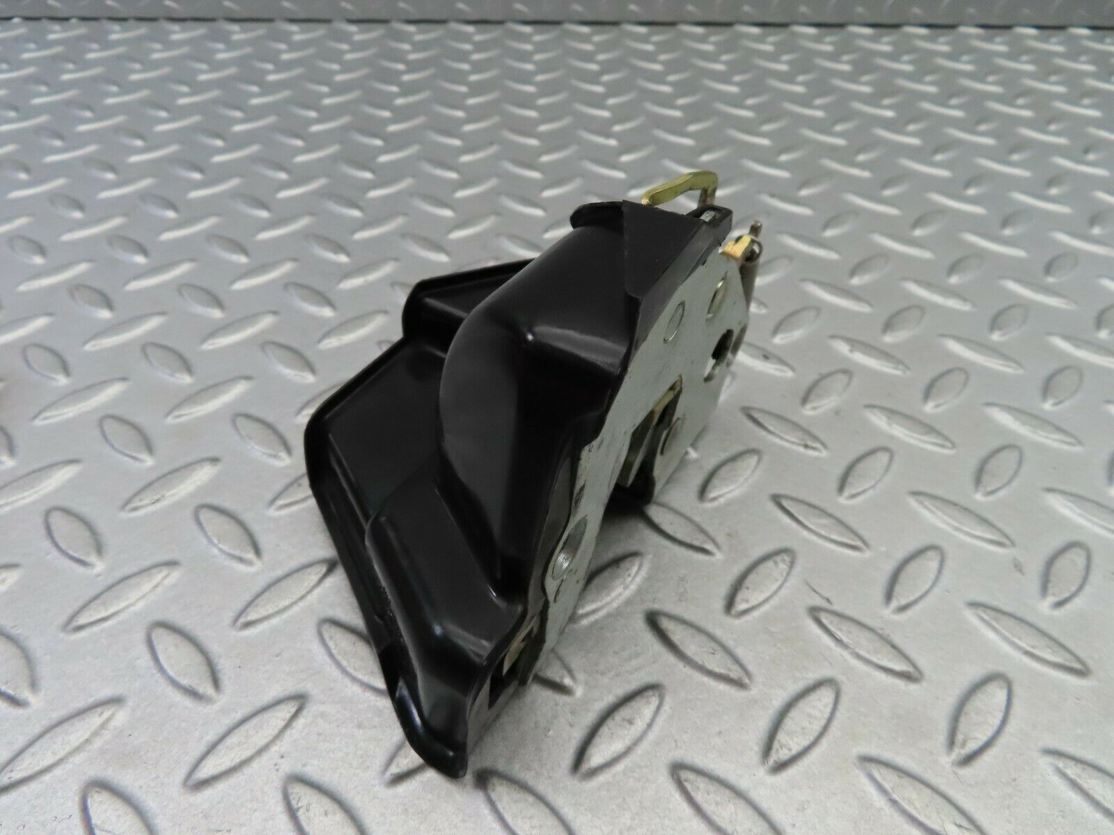 6119 Mercedes-Benz W126 380SE Rear Right Door Lock Mechanism