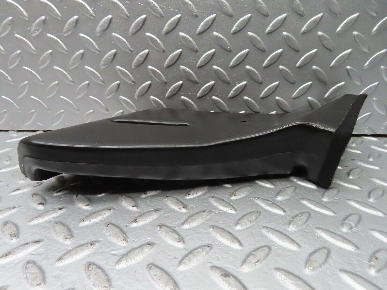 21506 Mercedes-Benz W126 300SE Air Duct Heater Ventilation Right 1268310446