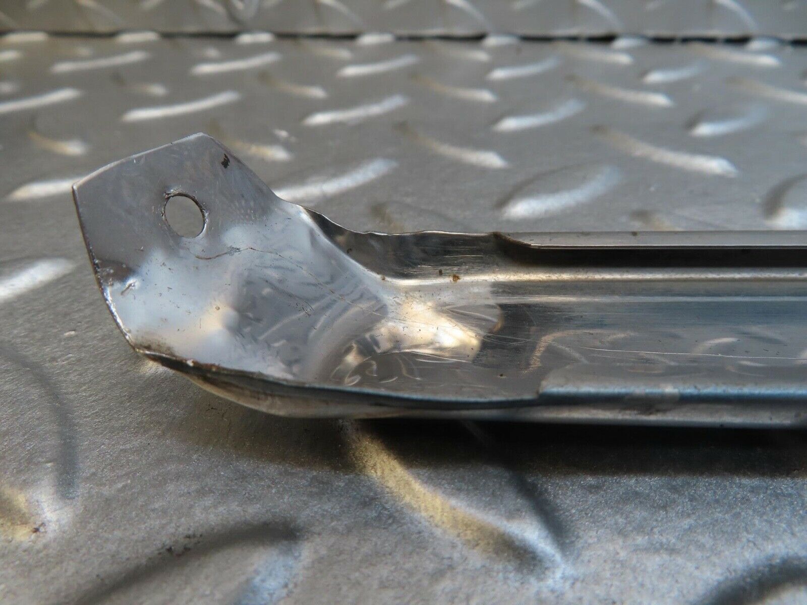 14107 Mercedes-Benz C107 280SLC Left Skirt Chrome Trim Strip