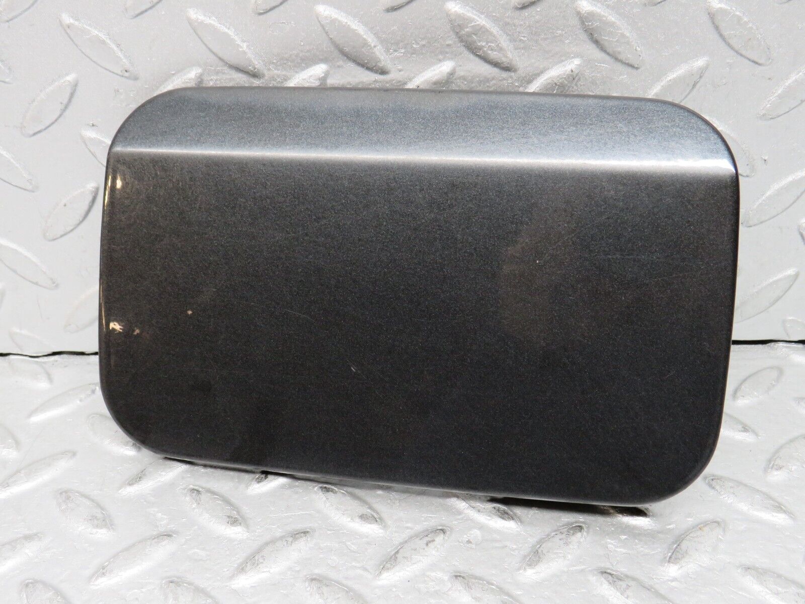 37842 Mercedes-Benz A124 320E Cabriolet Fuel Tank Flap Cap 1245848339