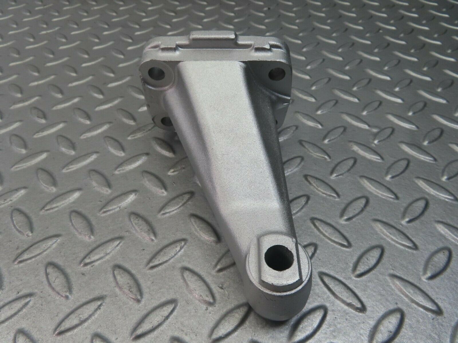 8328 Mercedes-Benz W115 Engine Mount Bracket Left Side 1152230804