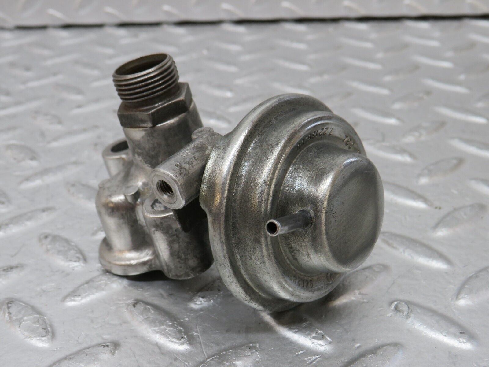 34943 Mercedes-Benz W210 320E Exhaust Gas Recirculation Valve EGR 1121400060