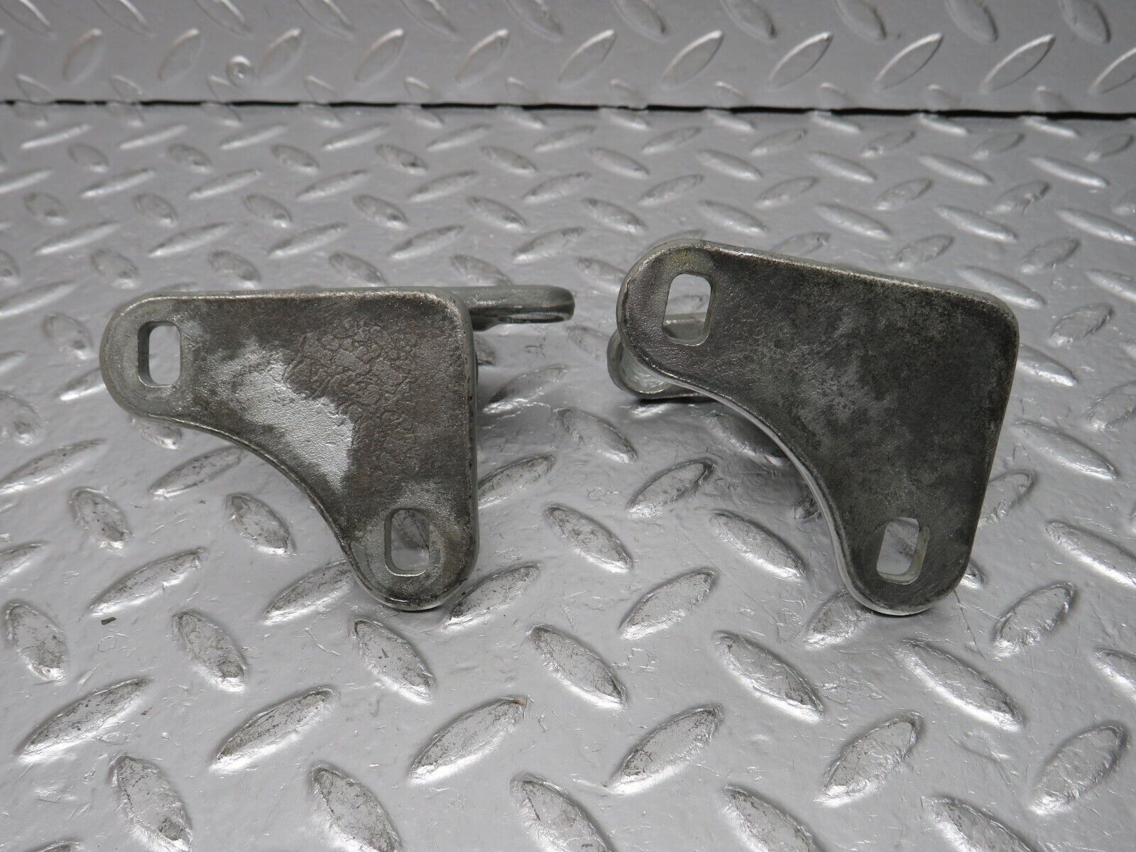 32278 Mercedes-Benz W220 S430 Front Left Door Hinge