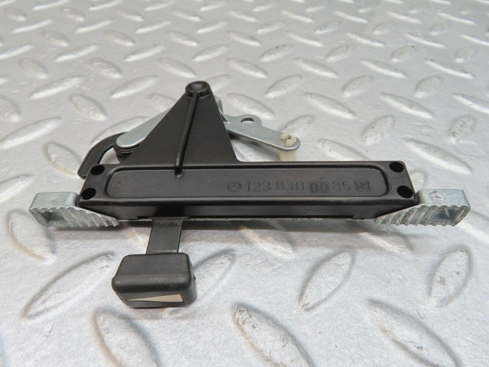 16108 Mercedes-Benz W123 280E Heater Control Switch 1238300085