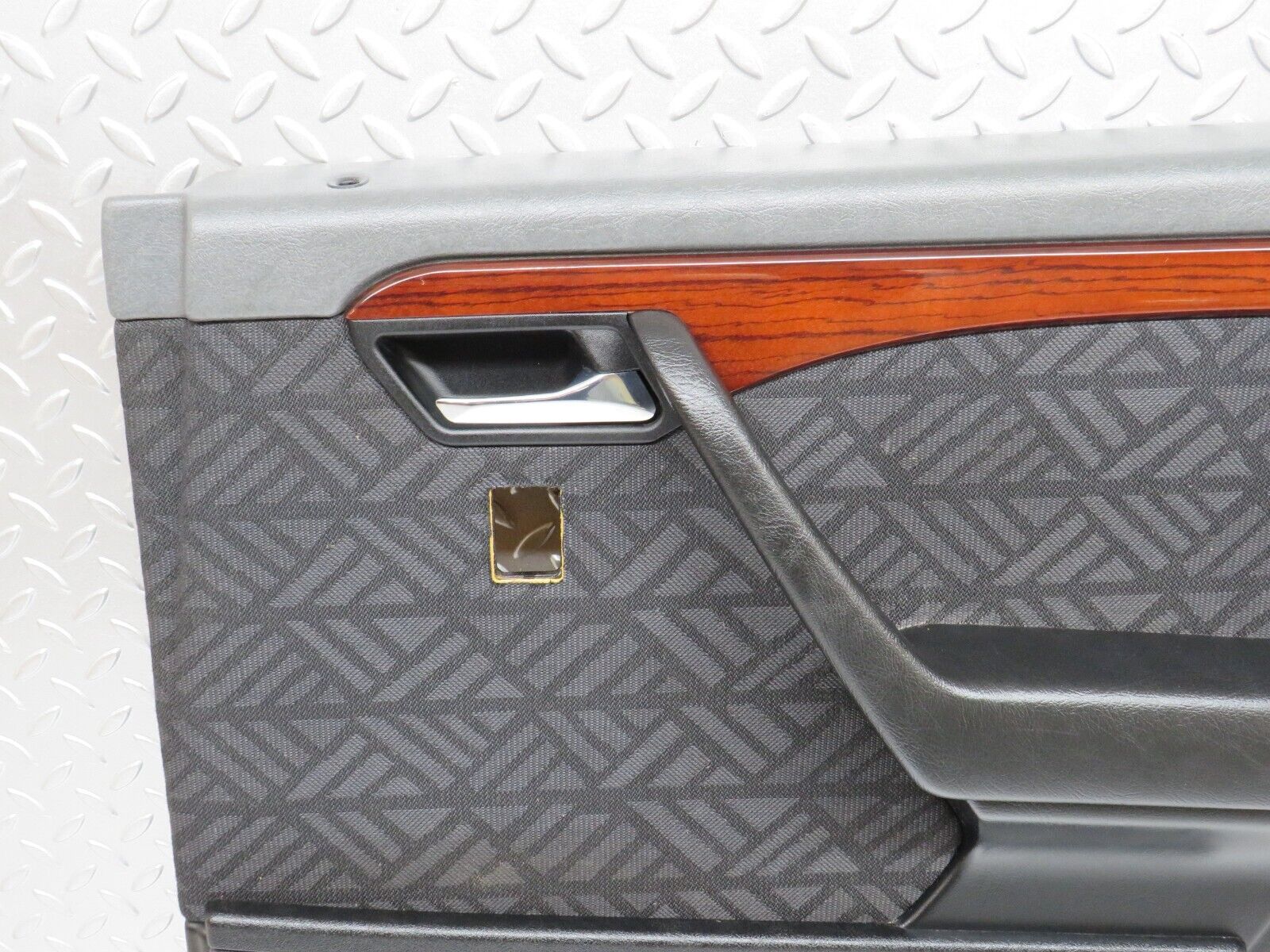 33357 Mercedes-Benz W202 C180 Rear Right Door Card 2027303870