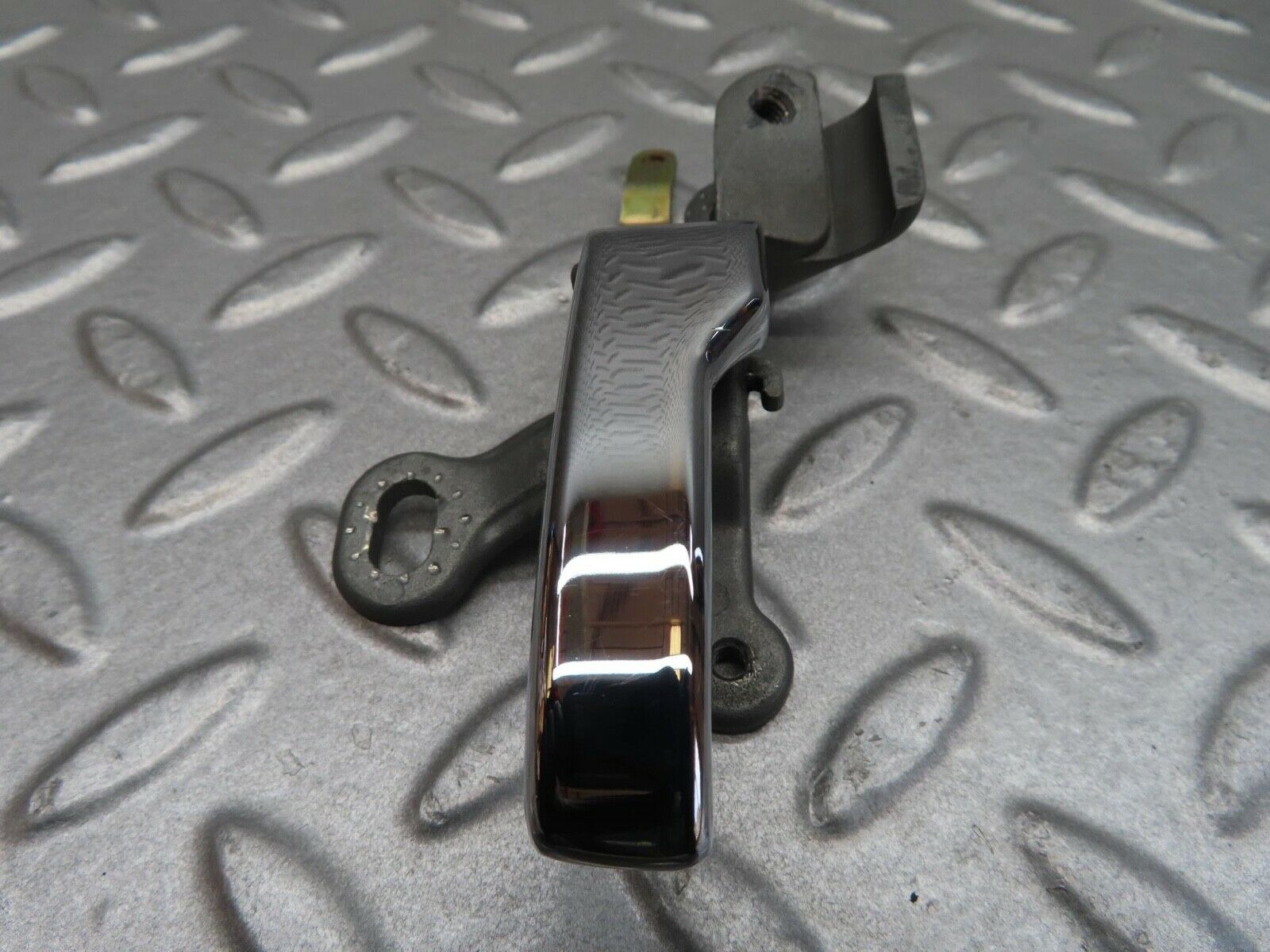 14203 Mercedes-Benz W116 350SE Left Interior Door Handle Chrome 1157660119