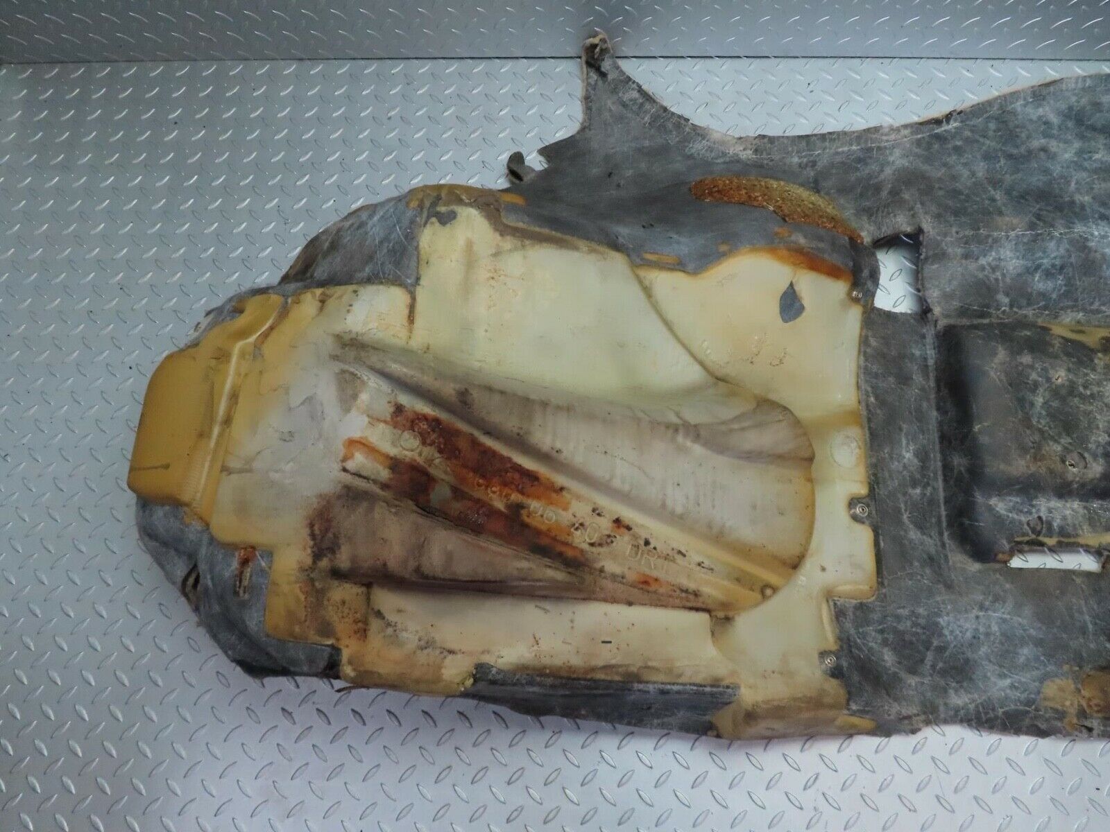 12549 Mercedes-Benz R129 300SL Coupe Front Right Floor Carpet Cream